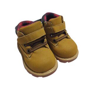 NWT Infant Boys Garanimals Tan Faux Suede Boots With Velcro Strap & Plaid Lining